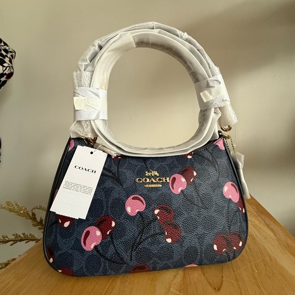 NWT Coach Teri Shoulder Bag In Signature Canvas With - Picture 5 of 8